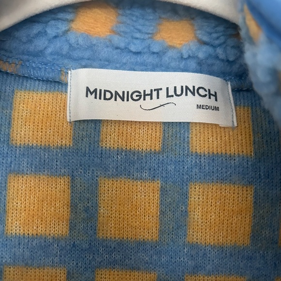 Montana Vest | Blue + Yellow Midnight Lunch, hardly worn - Picture 6 of 6